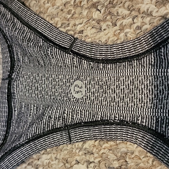 Lululemon swiftly tank top size 10 - Picture 4 of 6